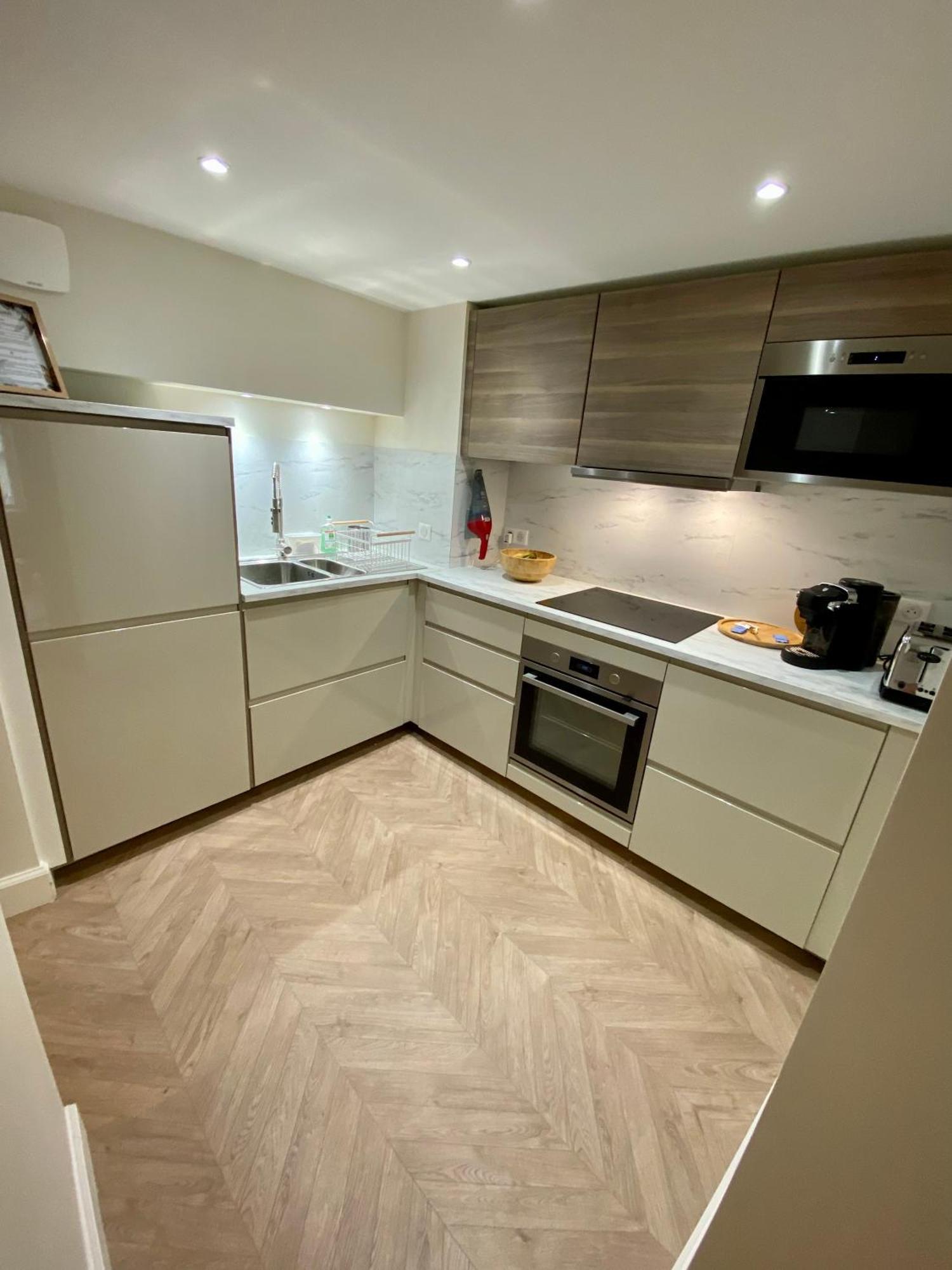 Superbe Appartement Terrasse Et Parking Gratuit โอแซร์ ภายนอก รูปภาพ
